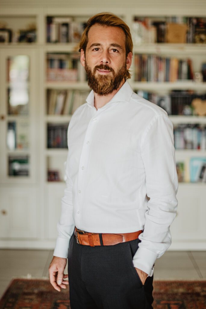 Roger Bachmann - Swiss Life Science Career Expert Career Advice, CV Review, Interview Training, Career Development Coaching, Swiss Life Science Market Insights